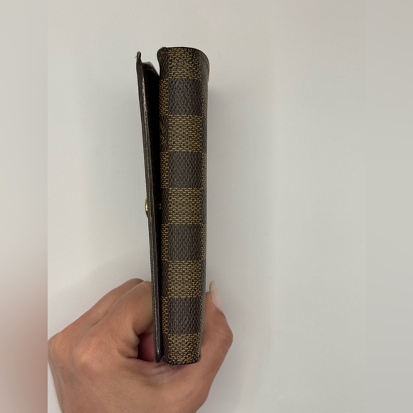 SOLD somewhere else* LOUIS VUITTON Porte Monnaie Billets Tresor Bifold Wallet - Picture 4 of 10